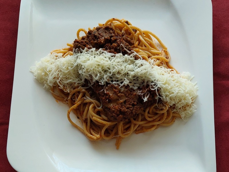 Q5 Bolognai teljes kiőrlésű spagettivel